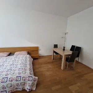 Keinergasse 18-contactless Check-in! Apartament