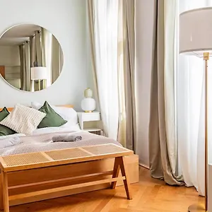 Apartment, Two Metro Stations To Hauptbahnhof Apartament