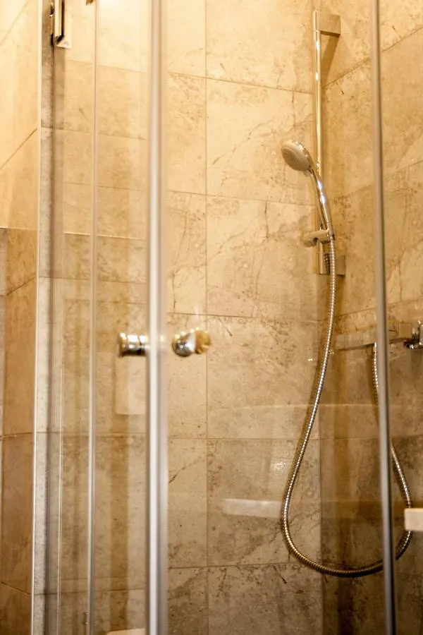 Apartament Studio Thalia Next To Metro Wiedeń Austria